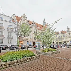 Kawalerka Centrum -trójka-ozonowana , Sopot Polska